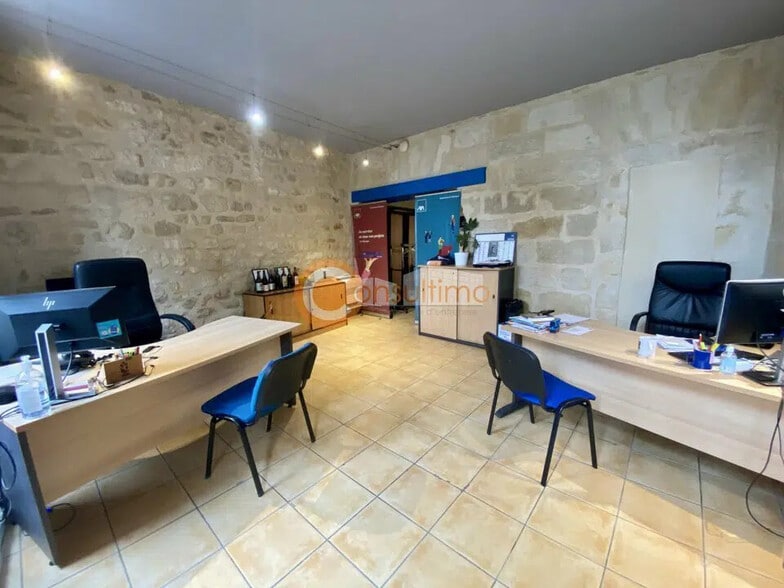 Local commercial dans Libourne à louer - Photo de l’immeuble – Image 2 sur 5