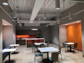 12802 Tampa Oaks Blvd, Tampa, FL à louer Photo intérieure– Image 1 sur 5