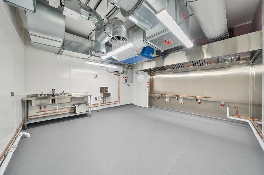 Mount Pleasant, Wembley à louer - Photo de l’immeuble – Image 2 sur 14