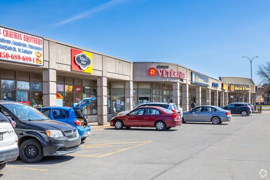 239-245 Boul Samson, Laval, QC à louer - Photo de l’immeuble – Image 3 sur 8