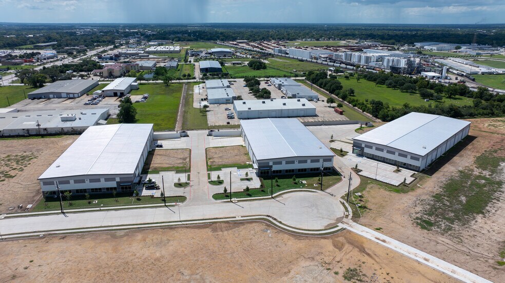 0 N Main St, Pearland, TX à louer - Photo de l’immeuble – Image 3 sur 8