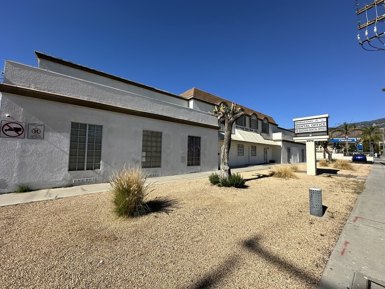 3972 N Waterman Ave, San Bernardino, CA à vendre - Photo de l’immeuble – Image 2 sur 5