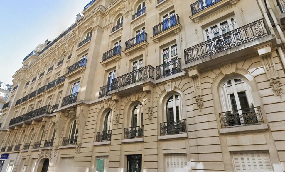 1 Rue Jules Lefebvre, Paris à louer - Photo de l’immeuble – Image 2 sur 17