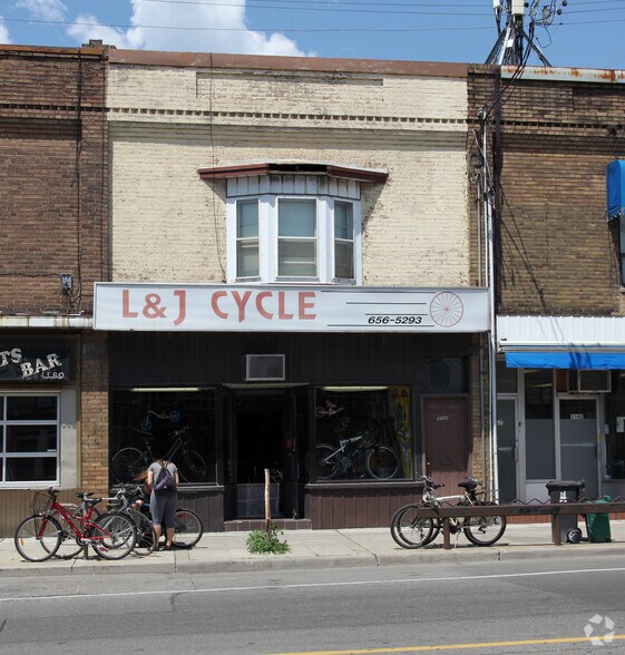 1144 Davenport Rd, Toronto, ON à vendre - Photo de l’immeuble – Image 2 sur 2