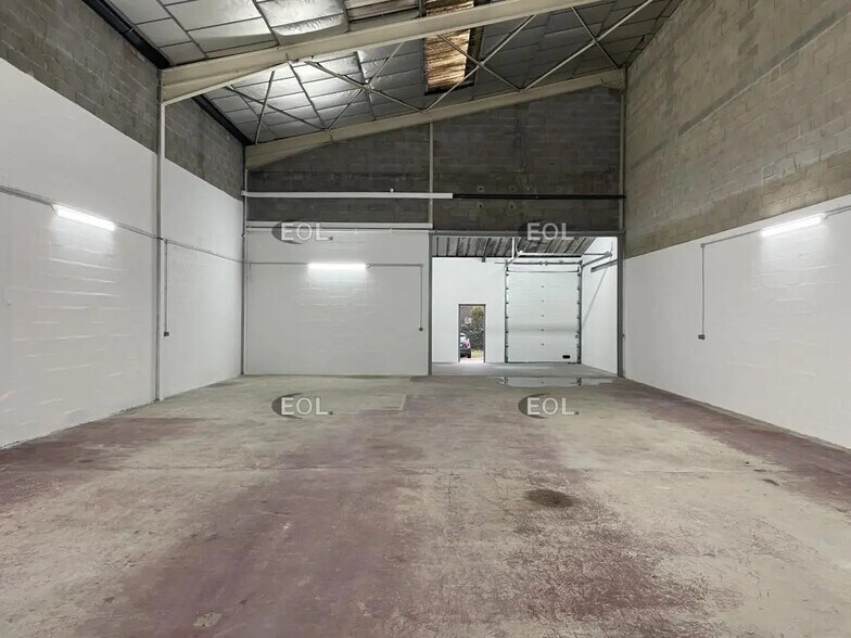 Local d’activités dans Eaubonne à louer - Photo intérieure – Image 3 sur 6