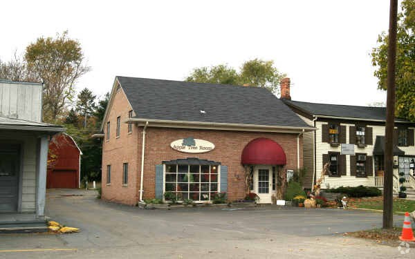 32749 Franklin Rd, Franklin, MI à vendre - Photo de l’immeuble – Image 2 sur 4