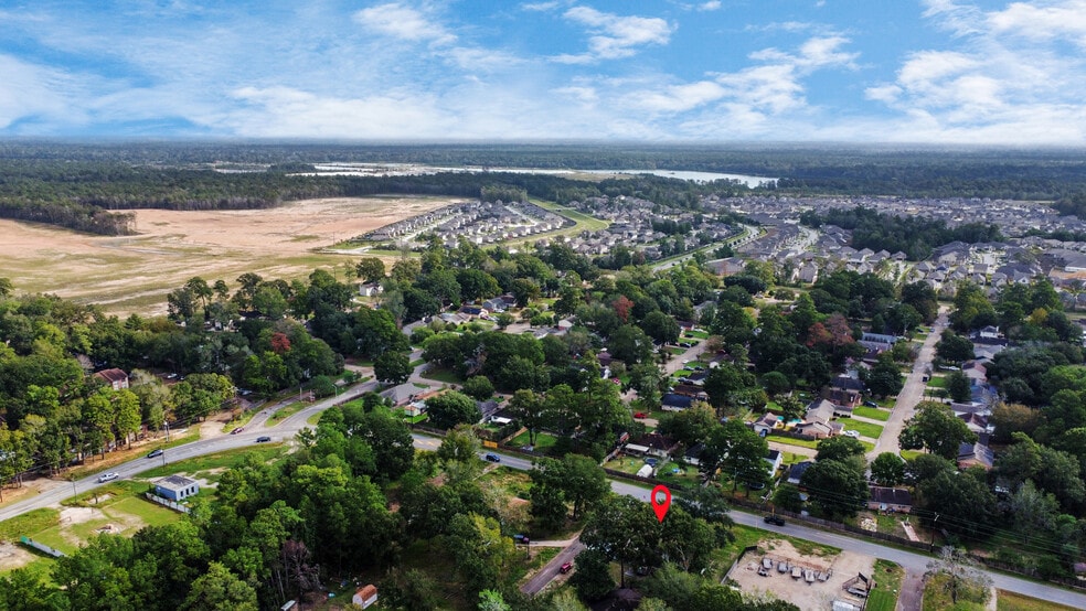 24360 Lake Dr, Porter, TX à vendre - Aérien – Image 2 sur 19