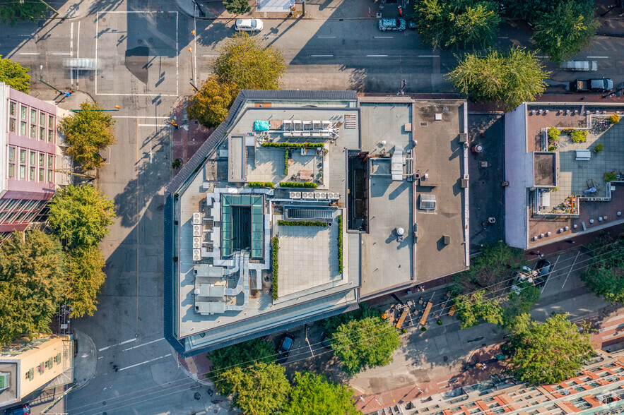 91-99 Powell St, Vancouver, BC à louer - Photo de l’immeuble – Image 3 sur 5