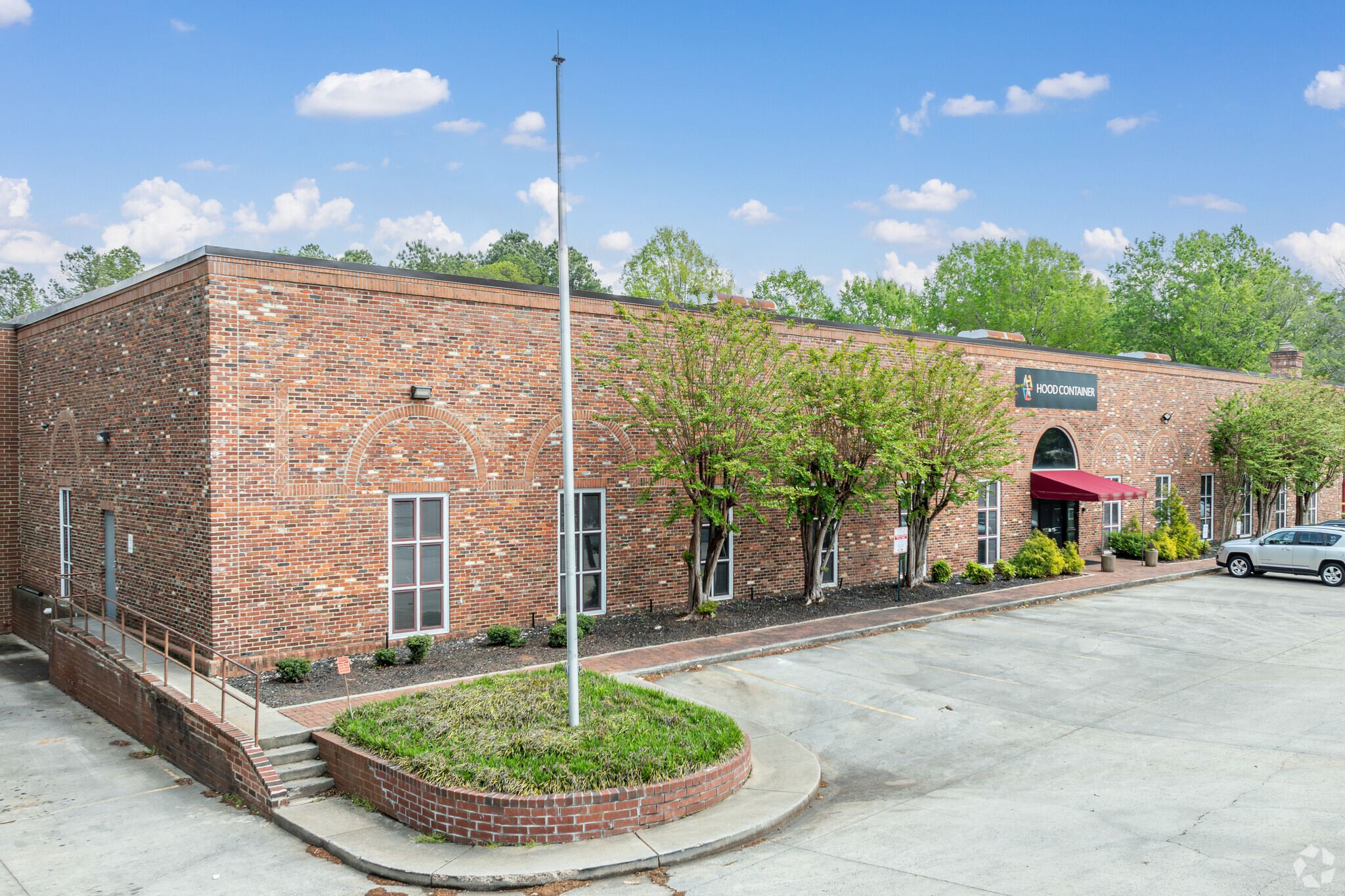 11135 Monroe Rd, Matthews, NC à louer Photo de l’immeuble– Image 1 sur 8