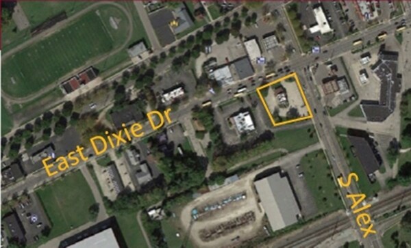 654 E Dixie Dr, Dayton, OH à louer - Aérien – Image 2 sur 5
