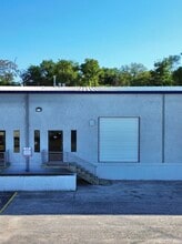 2402-2404 Blue Smoke Ct, Fort Worth, TX à louer Photo de l’immeuble– Image 1 sur 6