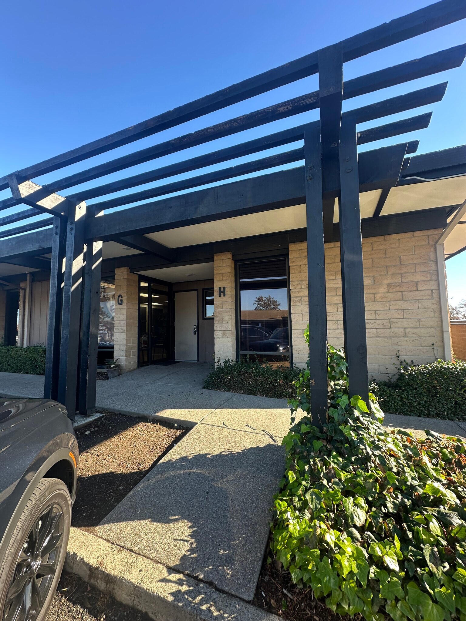 1225 Travis Blvd, Fairfield, CA à louer Photo principale– Image 1 sur 7