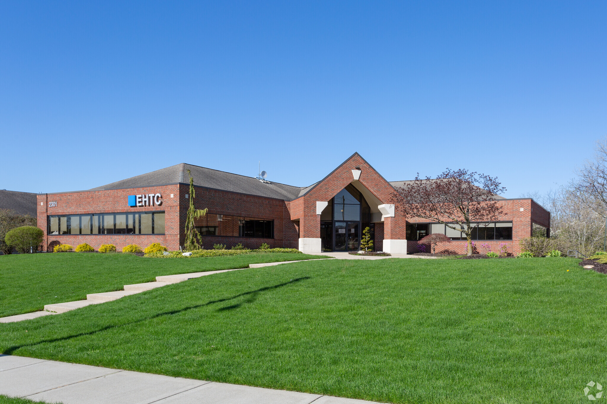 2301 E Paris St SE, Grand Rapids, MI à louer Photo principale– Image 1 sur 4