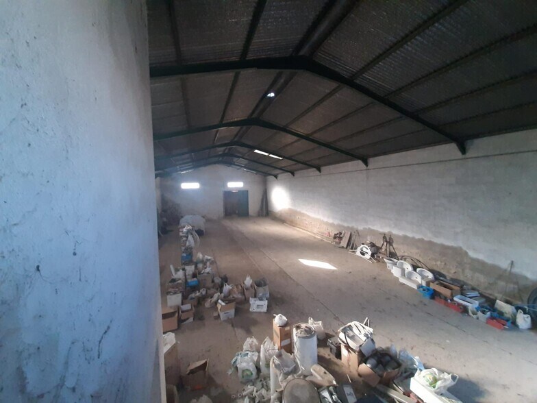 Industriel/Logistique dans Malpartida de Cáceres à vendre - Photo de l’immeuble – Image 3 sur 8