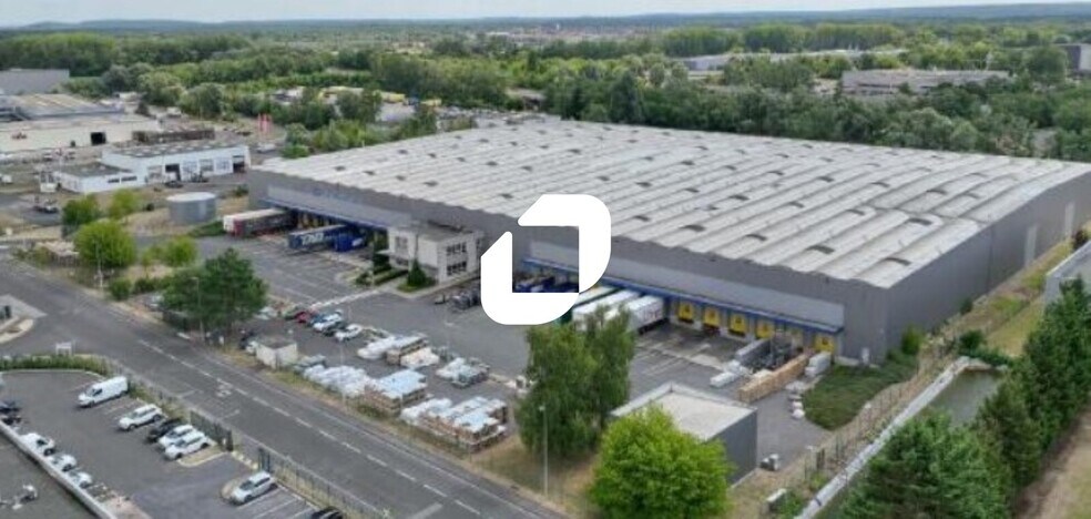 Industriel/Logistique dans Le Meux à louer - Photo de l’immeuble – Image 2 sur 7