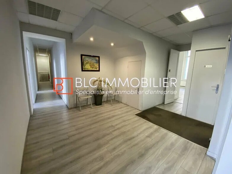 Bureau dans Marseille à vendre - Photo intérieure – Image 2 sur 11