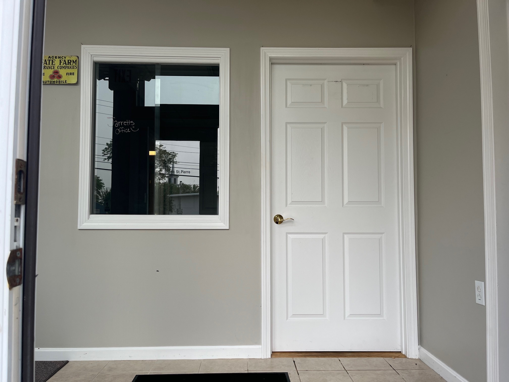 12-16 New Zealand Rd, Seabrook, NH à louer Photo intérieure– Image 1 sur 11