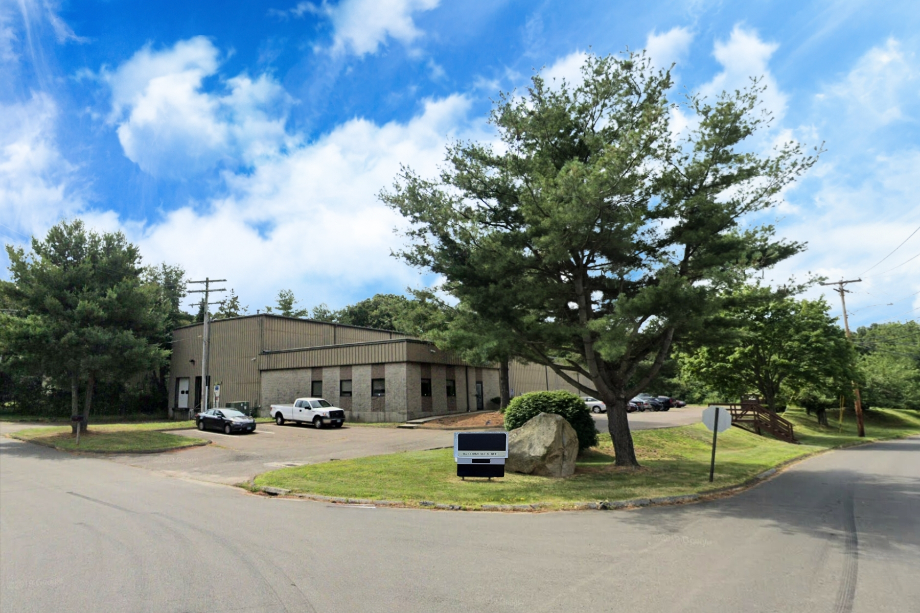 167 Commerce St, East Haven, CT à louer Photo de l’immeuble– Image 1 sur 16