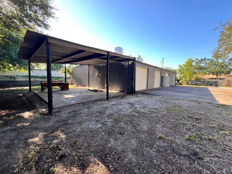 237 Melody Ln, Casselberry, FL à louer - Photo de l’immeuble – Image 3 sur 10