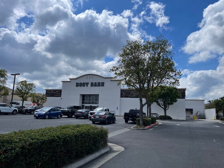 2220 W Cleveland Ave, Madera, CA à vendre - Photo de l’immeuble – Image 3 sur 20