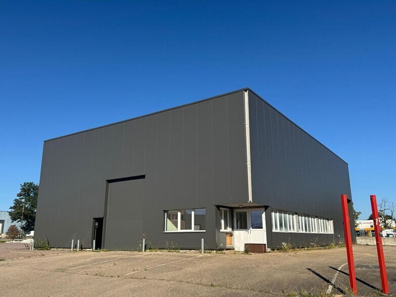Industriel/Logistique dans Metz à louer - Photo de l’immeuble – Image 1 sur 1