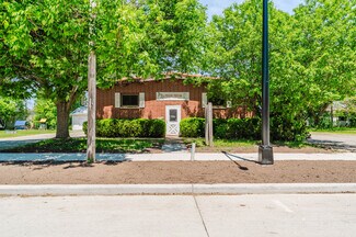 Plus de détails pour 526 W 11th Ave, Oshkosh, WI - Bureau à vendre