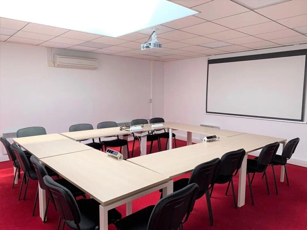 33 Bis Avenue Du Docteur Georges Lévy, Vénissieux à louer Photo intérieure– Image 1 sur 6