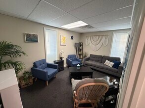 30 S Valley Rd, Paoli, PA à louer Photo intérieure– Image 2 sur 2