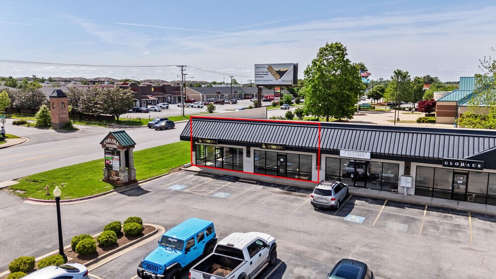 2212 S Walton Blvd, Bentonville, AR à louer - Photo de l’immeuble – Image 2 sur 7