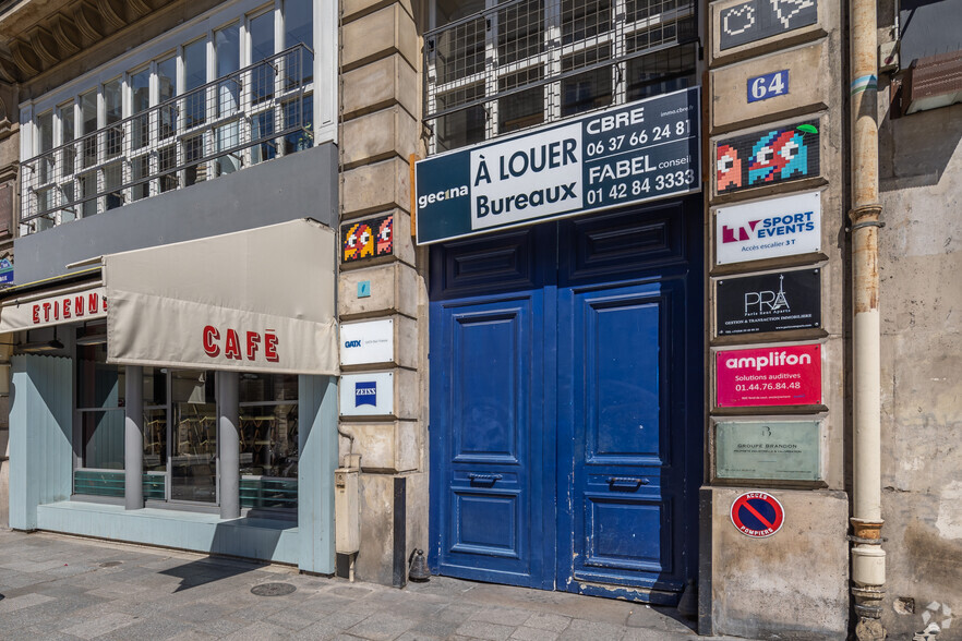 64 Rue Tiquetonne, Paris à louer - Photo de l’immeuble – Image 2 sur 8