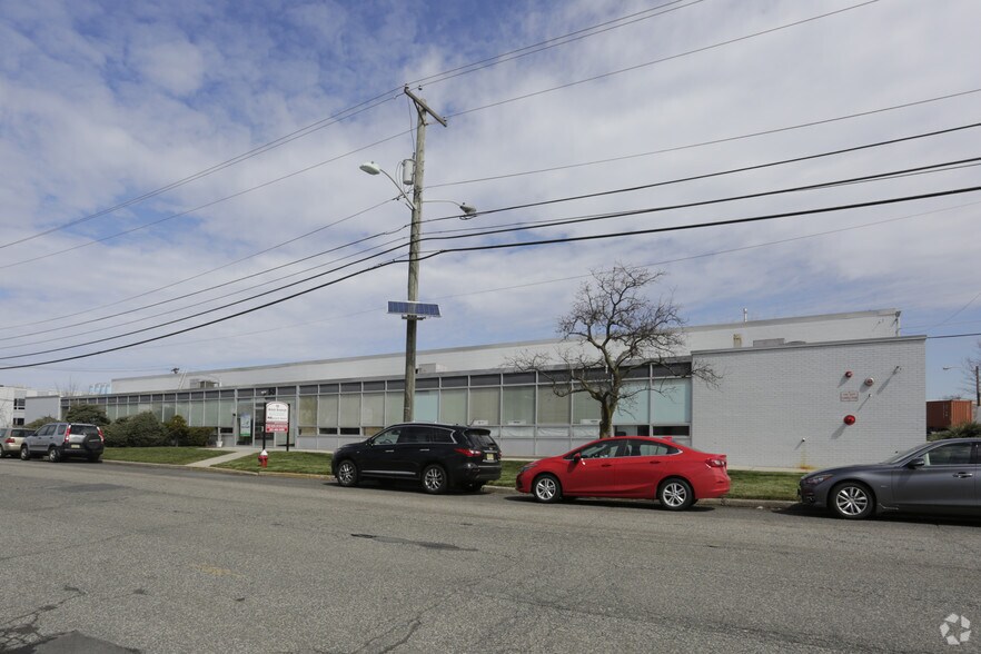 50 Amor Ave, Carlstadt, NJ à louer - Photo de l’immeuble – Image 2 sur 4