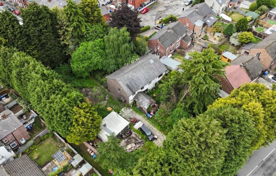 202 Swinton Hall Rd, Manchester à vendre - Photo de l’immeuble – Image 3 sur 5
