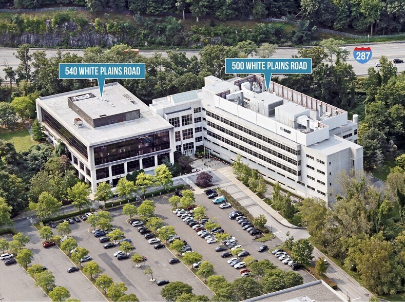 500 White Plains Rd, Tarrytown, NY à louer - Photo de l’immeuble – Image 2 sur 5