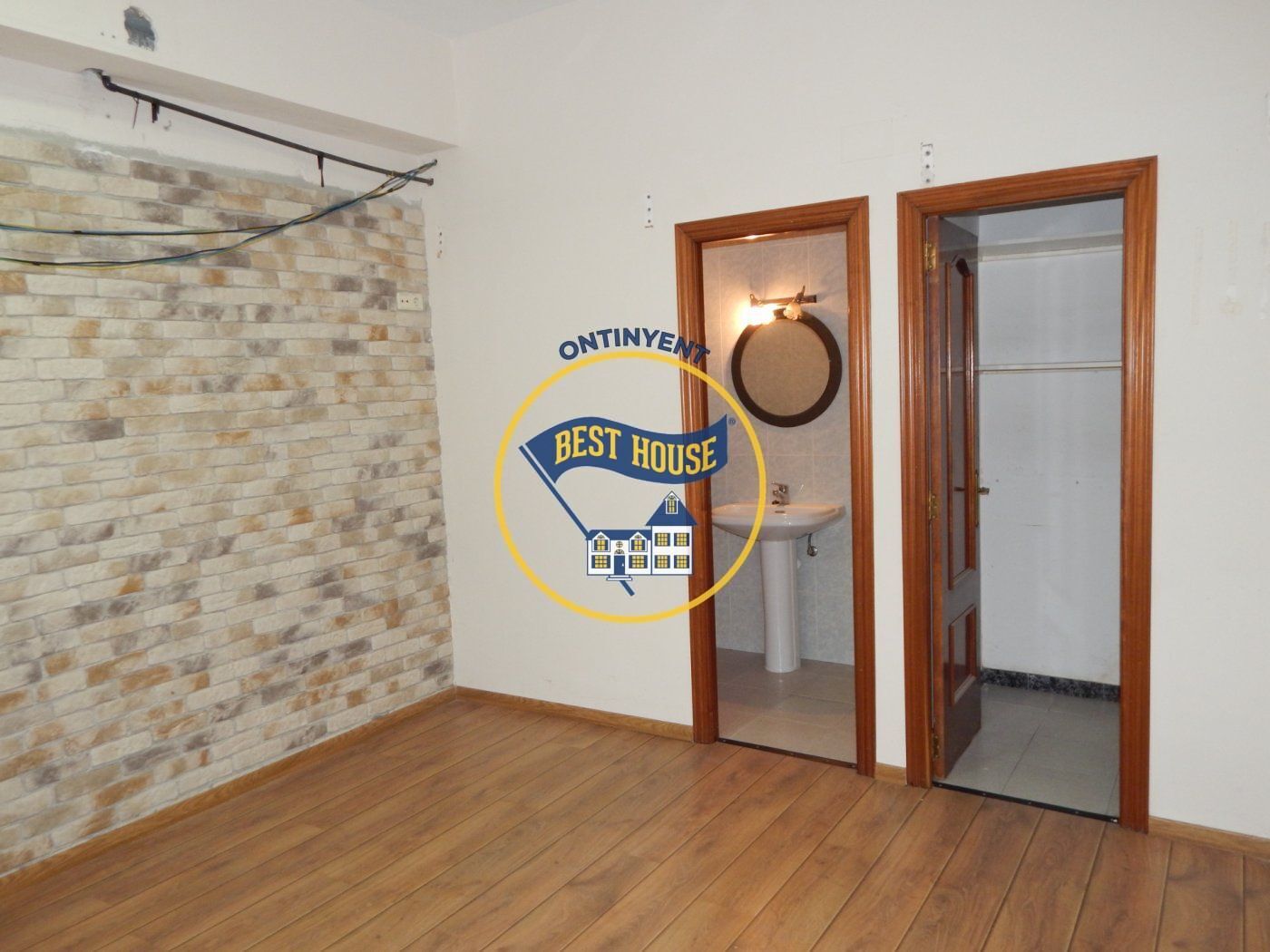 Local commercial dans Ontinyent, Valencia à louer Photo de l’immeuble– Image 1 sur 32