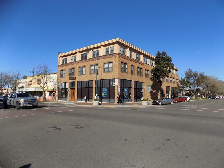902 N Central Ave, Tracy, CA à louer - Photo principale – Image 1 sur 1