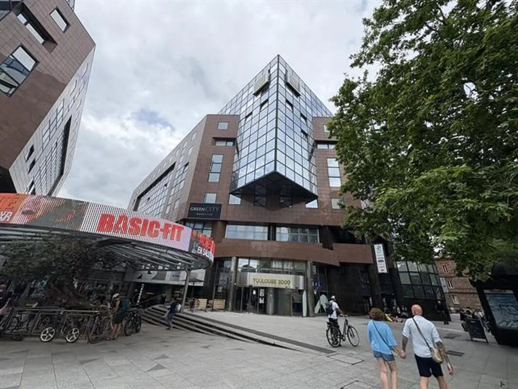 19 Esplanade Compans Caffarelli, Toulouse à louer Photo de l’immeuble– Image 1 sur 25