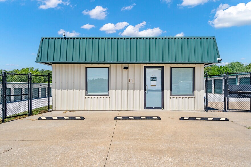 1091 N 40th St, Nixa, MO à vendre - Photo de l’immeuble – Image 3 sur 4