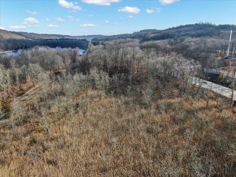 3918 Danbury, Brewster Village, NY à vendre - Aérien – Image 3 sur 20