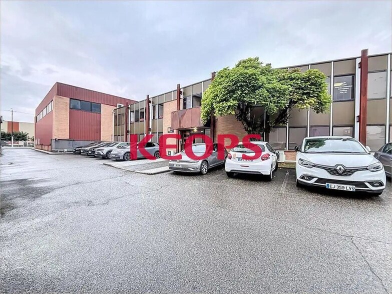 15 Avenue De Fondeyre, Toulouse à louer - Photo de l’immeuble – Image 2 sur 12
