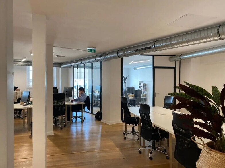 16 Rue Du Faubourg Montmartre, Paris à louer - Photo de l’immeuble – Image 1 sur 34