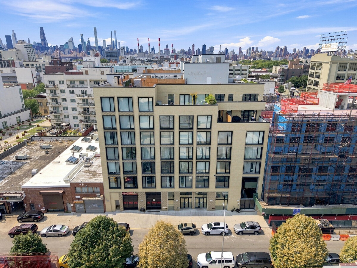 37-14 34th St, Long Island City, NY 11101 - Lot Commercial - - Photo intérieure - Image 1 of 29