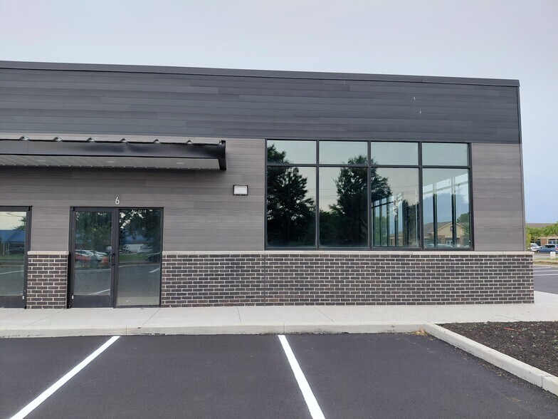 3749 Landmark Dr, Lafayette, IN à louer - Photo de l’immeuble – Image 3 sur 7