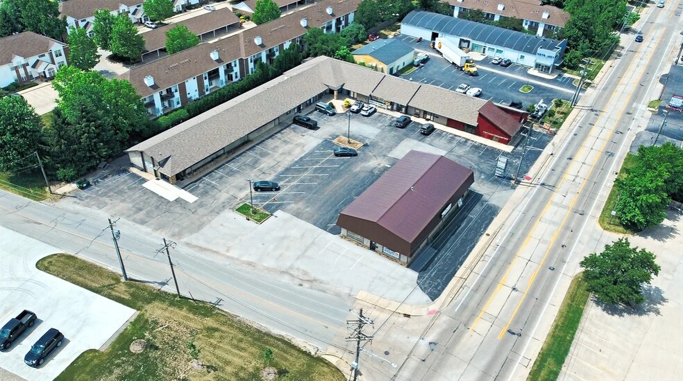 400-410 N Earl Ave, Lafayette, IN à louer - Photo de l’immeuble – Image 1 sur 5