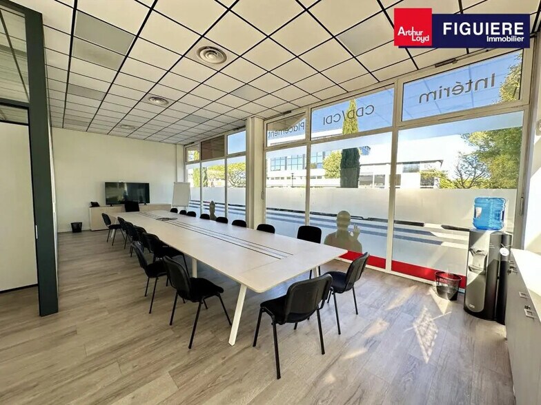 75 Rue Marcelin Berthelot, Aix-en-Provence à louer - Photo de l’immeuble – Image 3 sur 11