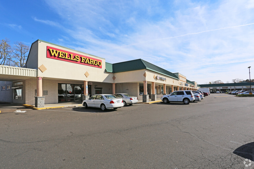 2301 Pasqualone Blvd, Bensalem, PA à louer - Photo de l’immeuble – Image 2 sur 3