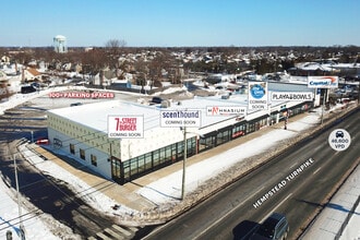 3695-3715 Hempstead Tpke, Levittown, NY à louer Photo intérieure– Image 2 sur 3