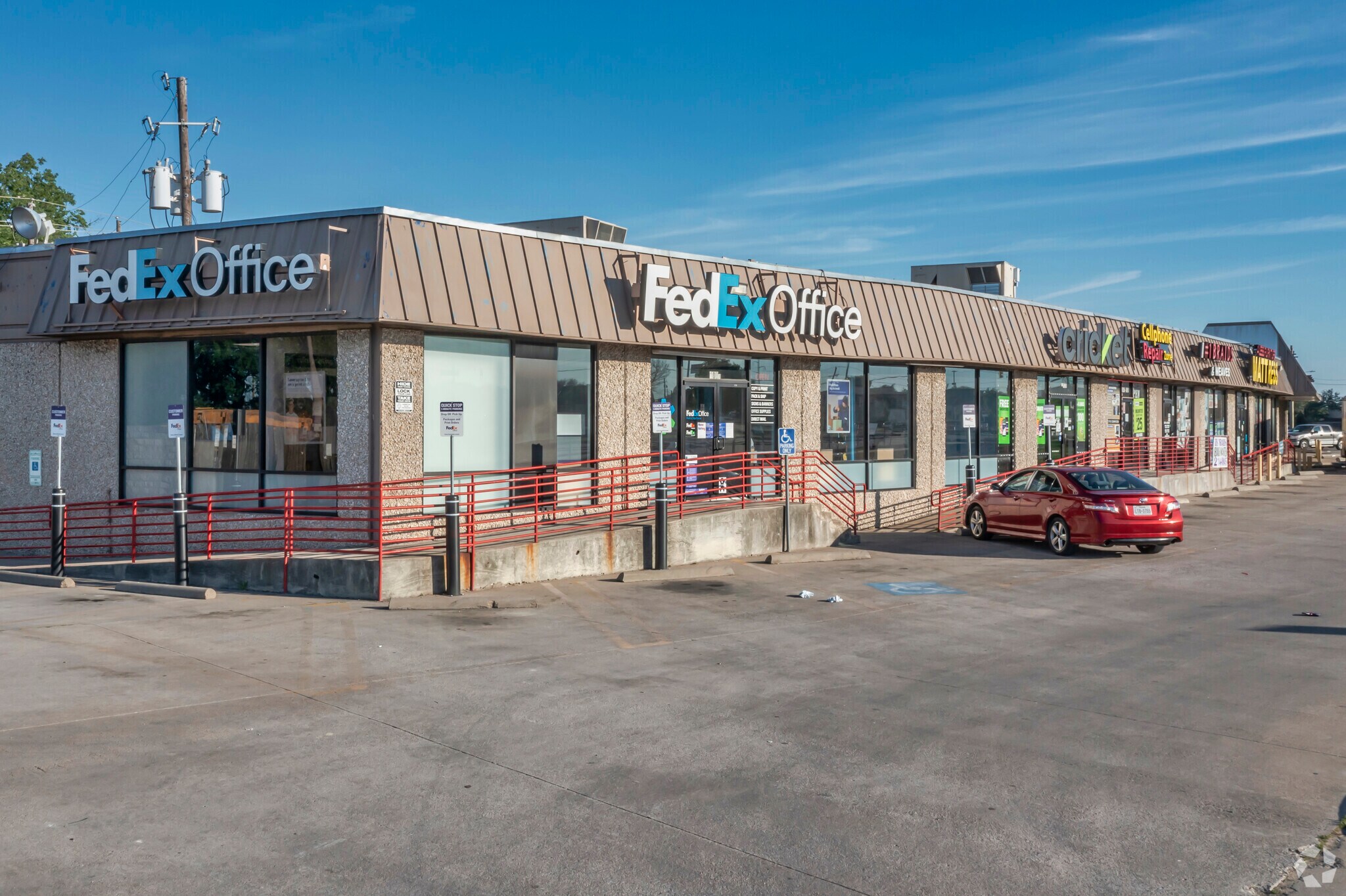 9147 Skillman St, Dallas, TX à louer Photo principale– Image 1 sur 15