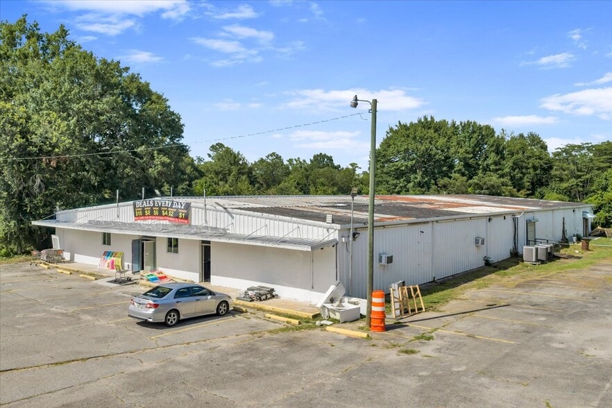 607 Martin Luther King Jr Dr, Fort Valley, GA à vendre - Photo principale – Image 1 sur 25