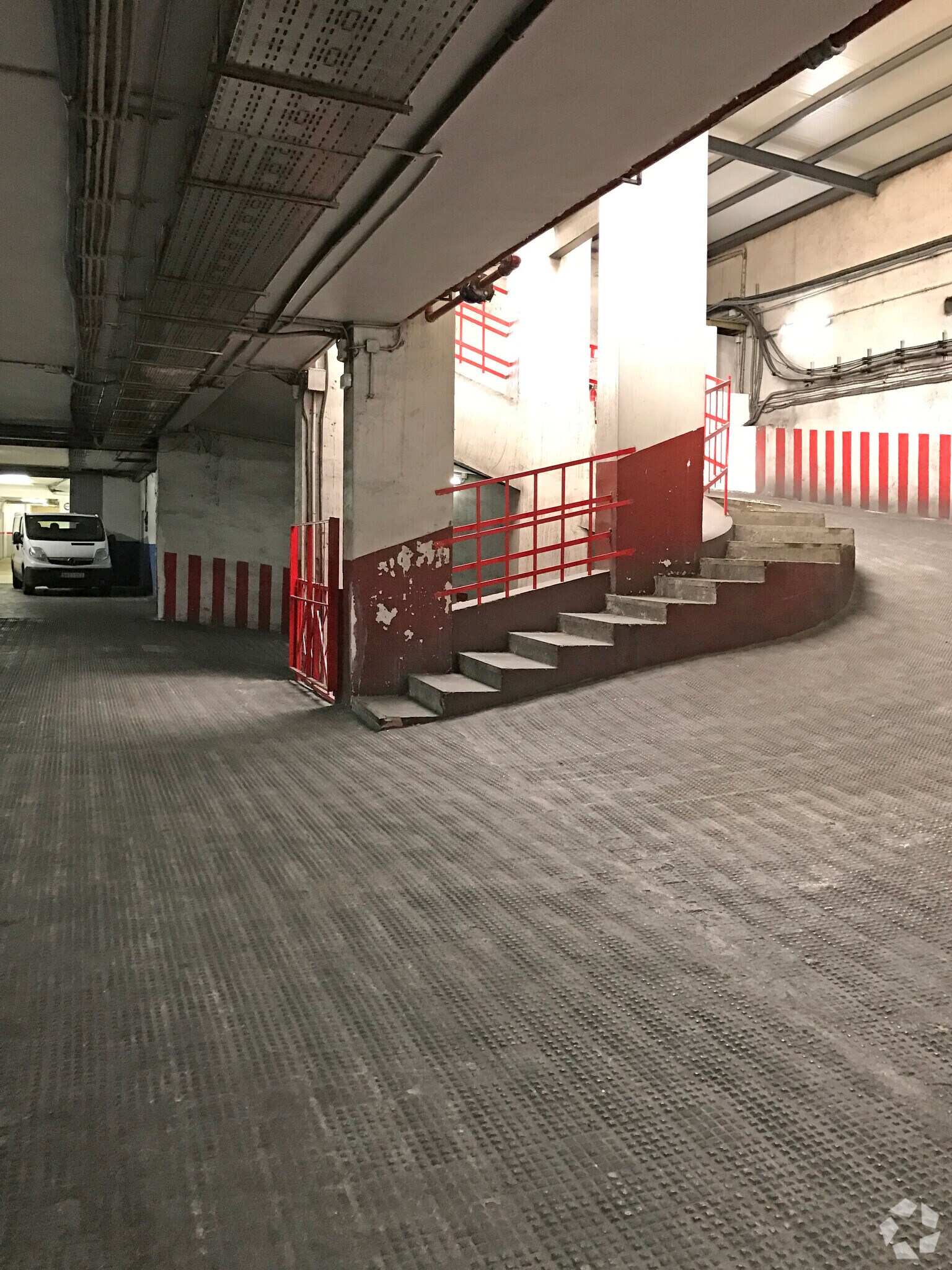 Calle de San Romualdo, 26, Madrid, Madrid à louer Photo de l’immeuble– Image 1 sur 2