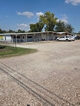 18403 Pearland Sites Rd, Pearland, TX à louer Photo de l’immeuble– Image 1 sur 20